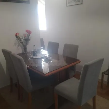 شقة Apartman Melvan