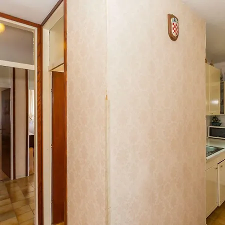 شقة Apartman Melvan *