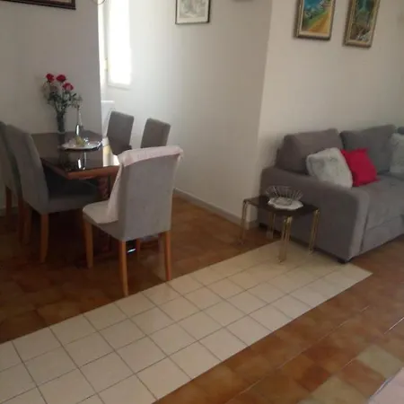 Melvan Appartement *